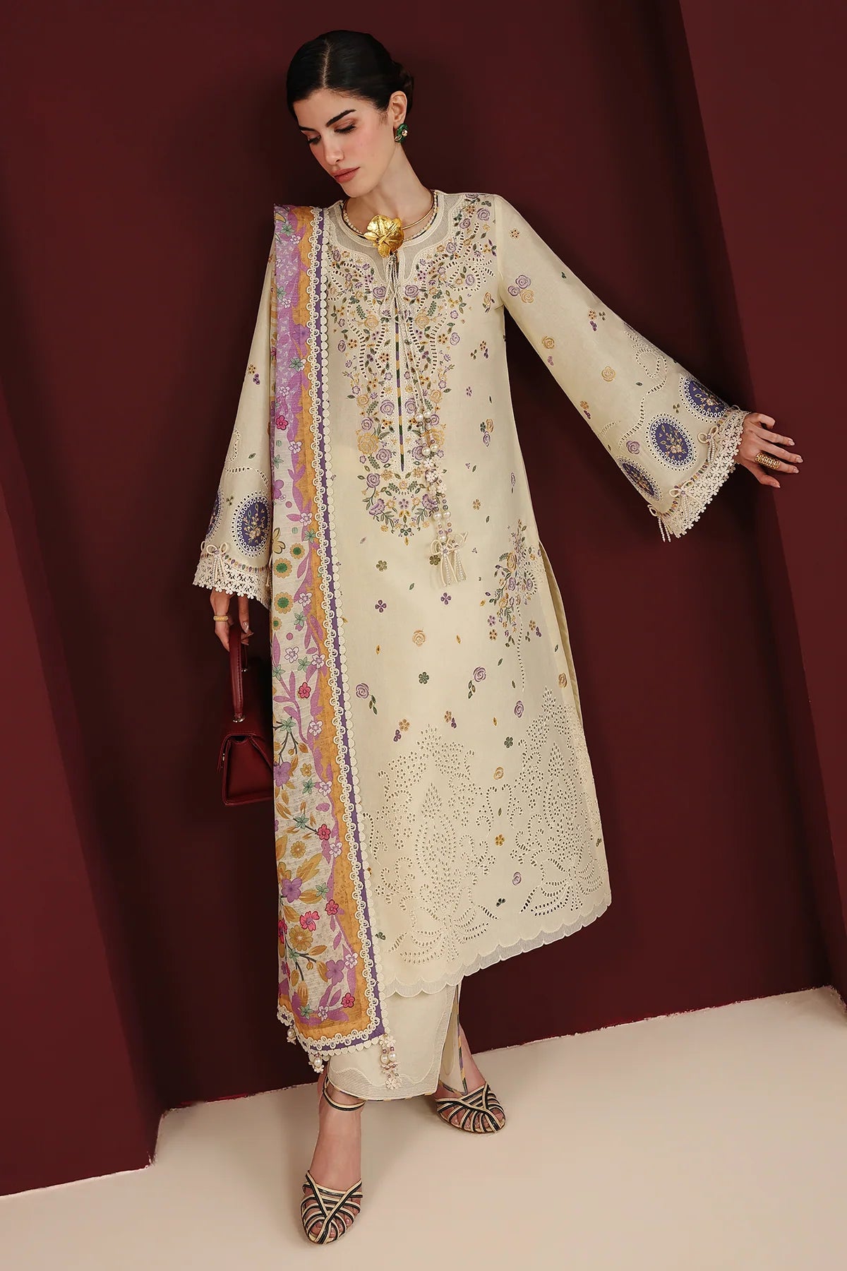 EMBROIDERED LAWN IL26-D01