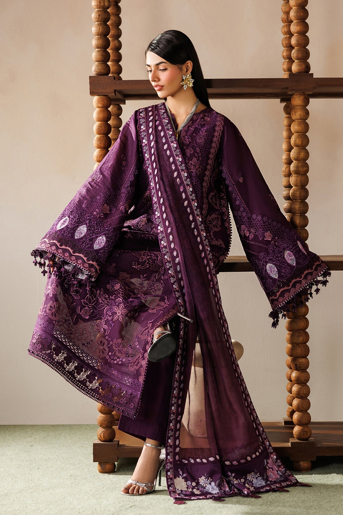 EMBROIDERED LAWN EL26-D02