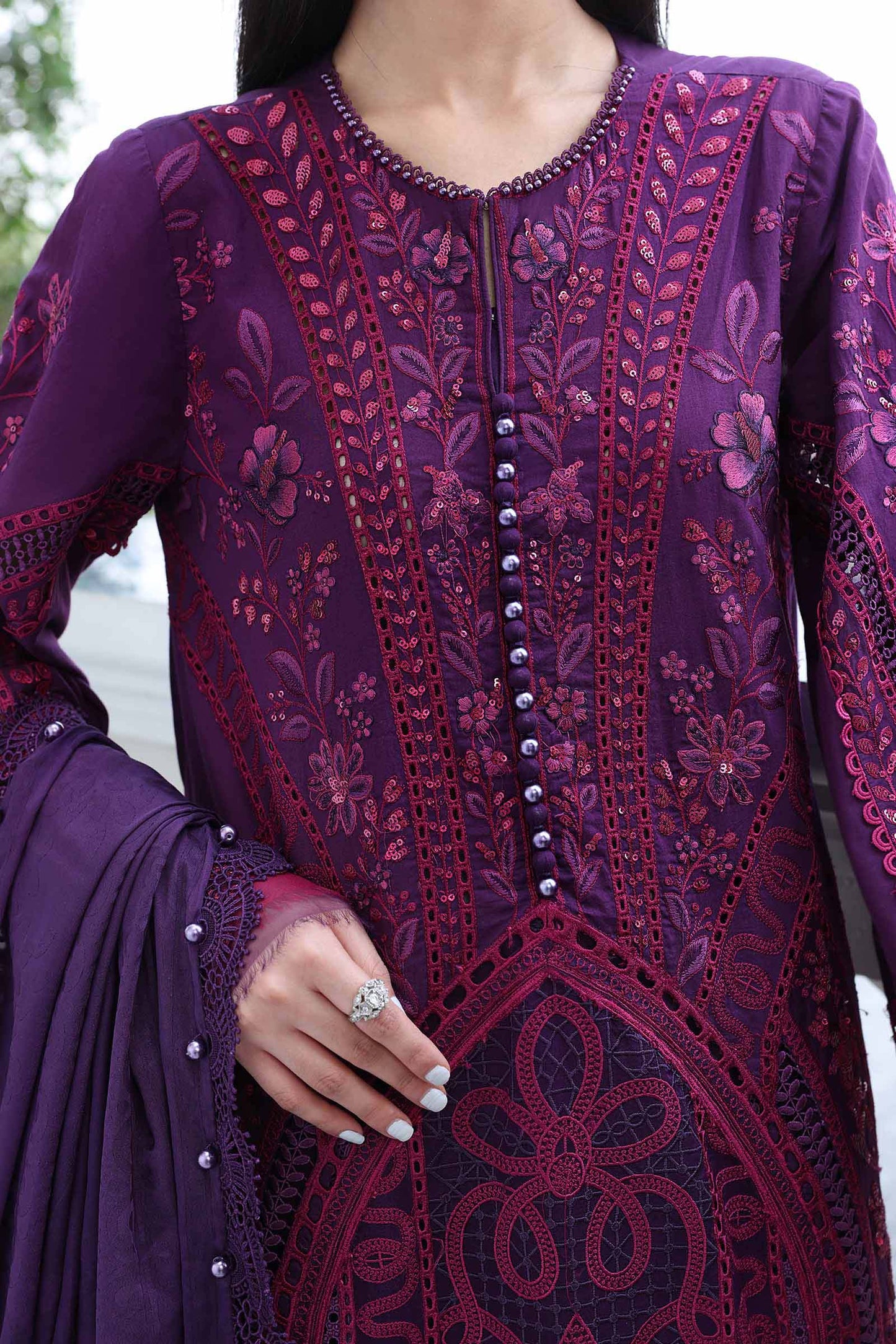 3 Piece Embroidered Lawn Suit