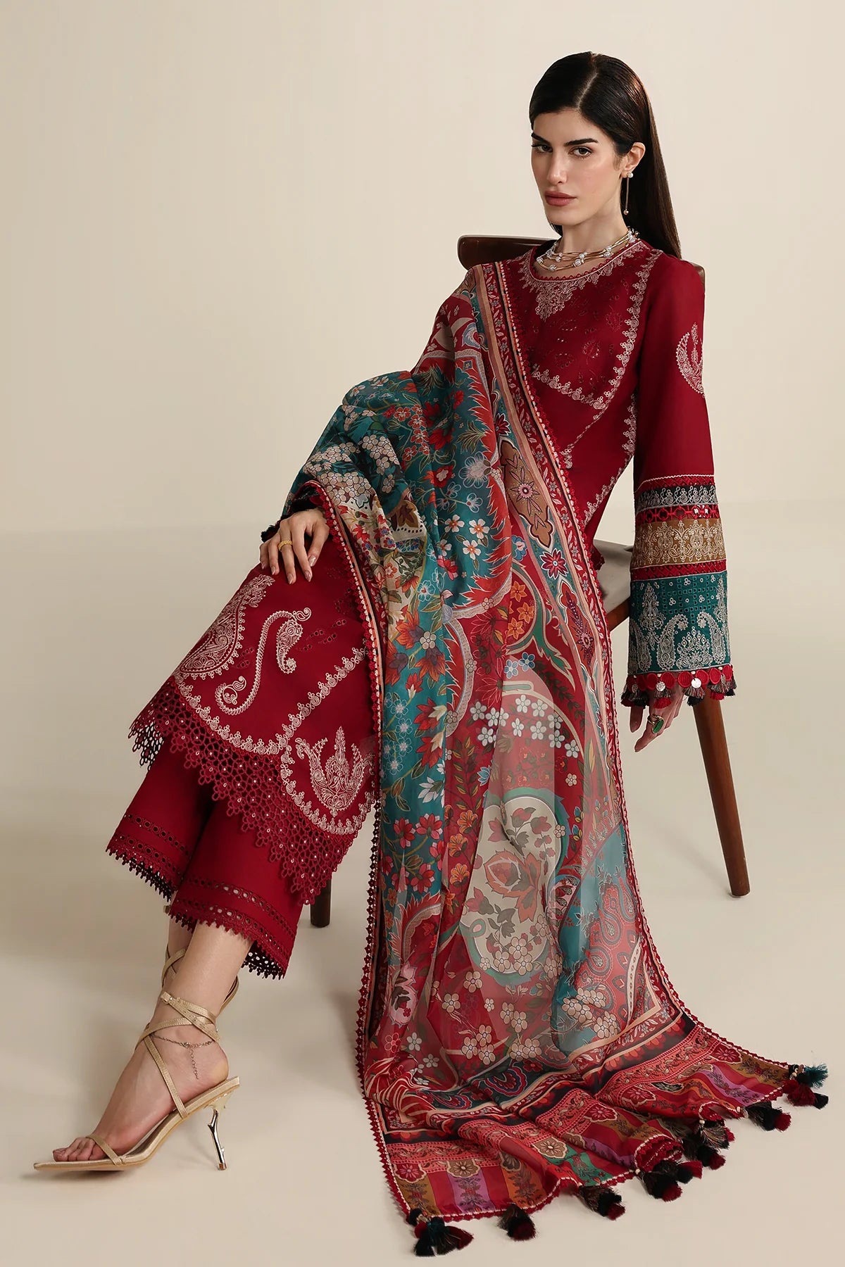 EMBROIDERED LAWN IL26-D08