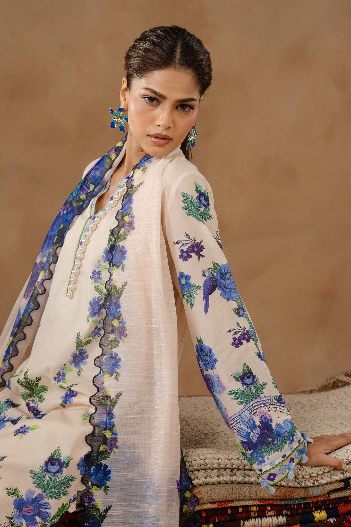 Muzlin Lawn 3 Piece Suit