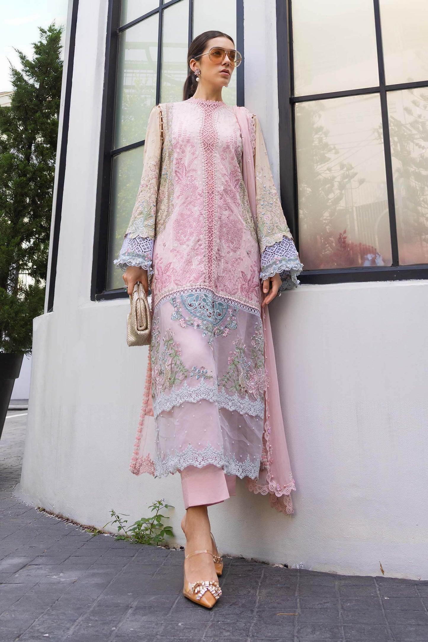 3 Piece Embroidered Lawn Suit