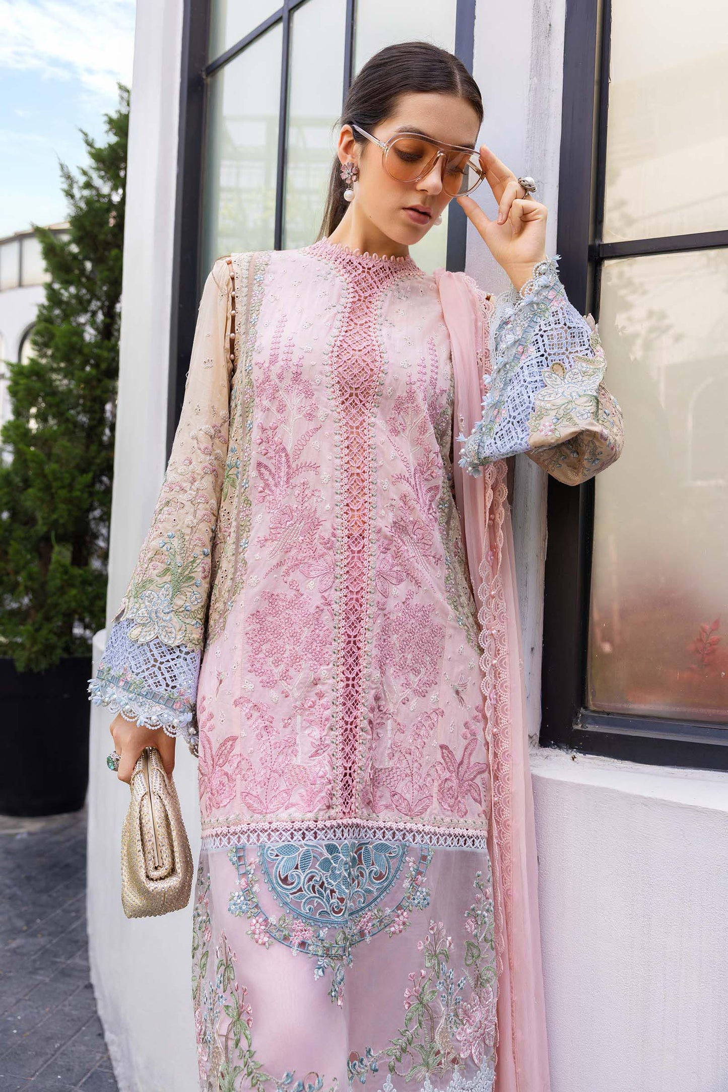 3 Piece Embroidered Lawn Suit