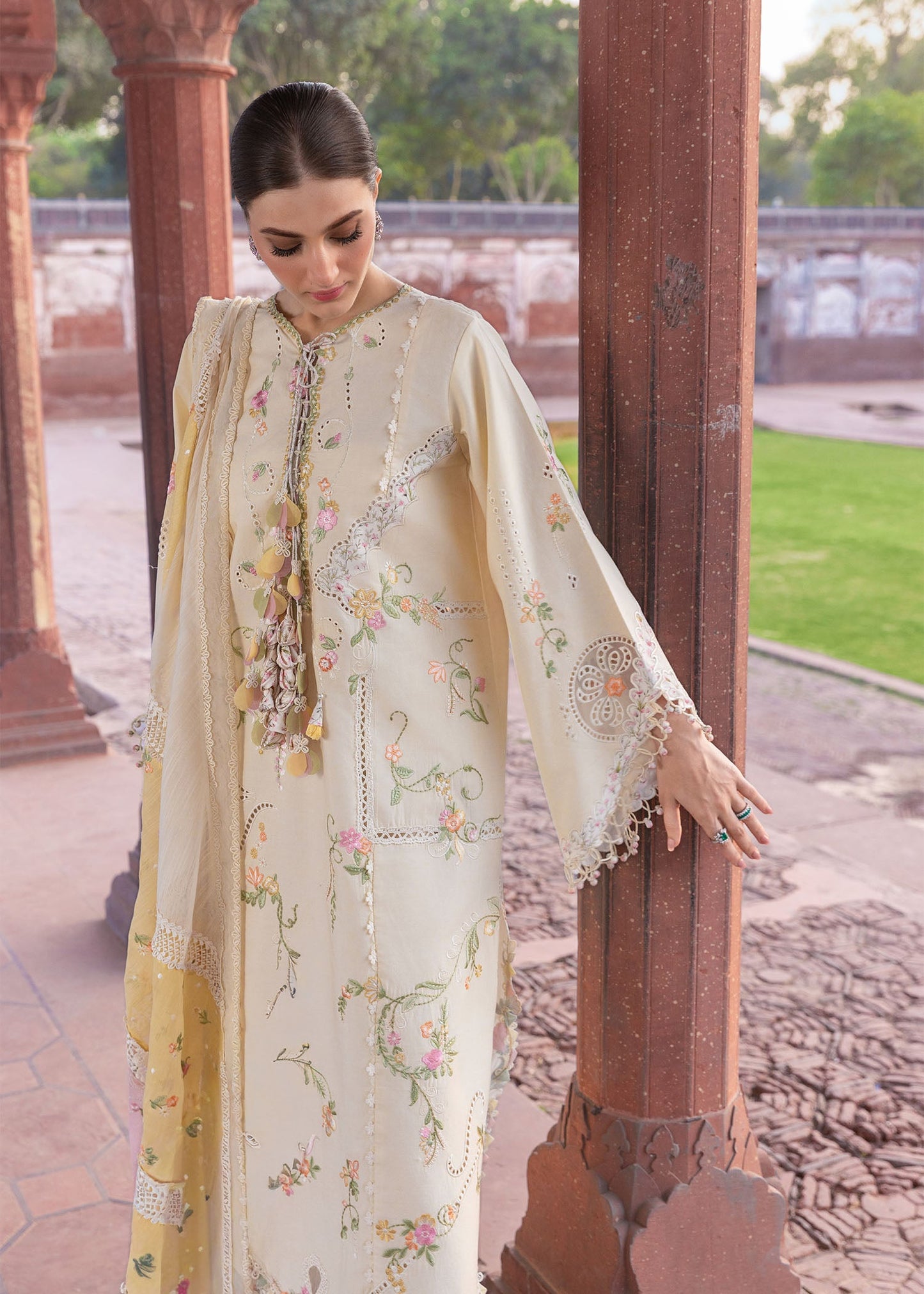 MANIFESTED MEADOWS - D7A