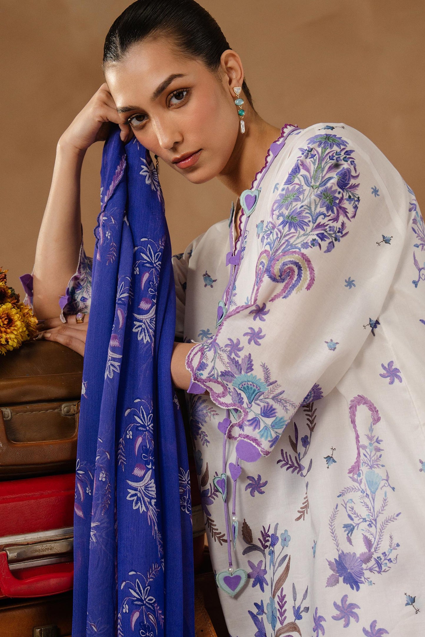 Muzlin Lawn 3 Piece Suit