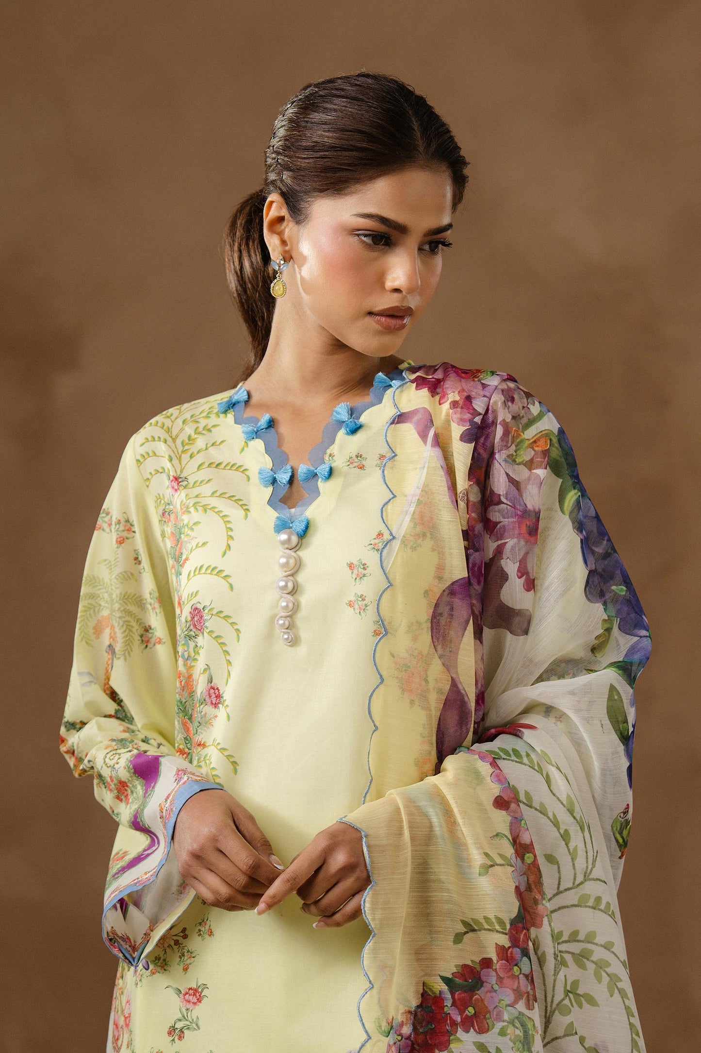 Muzlin Lawn 3 Piece Suit