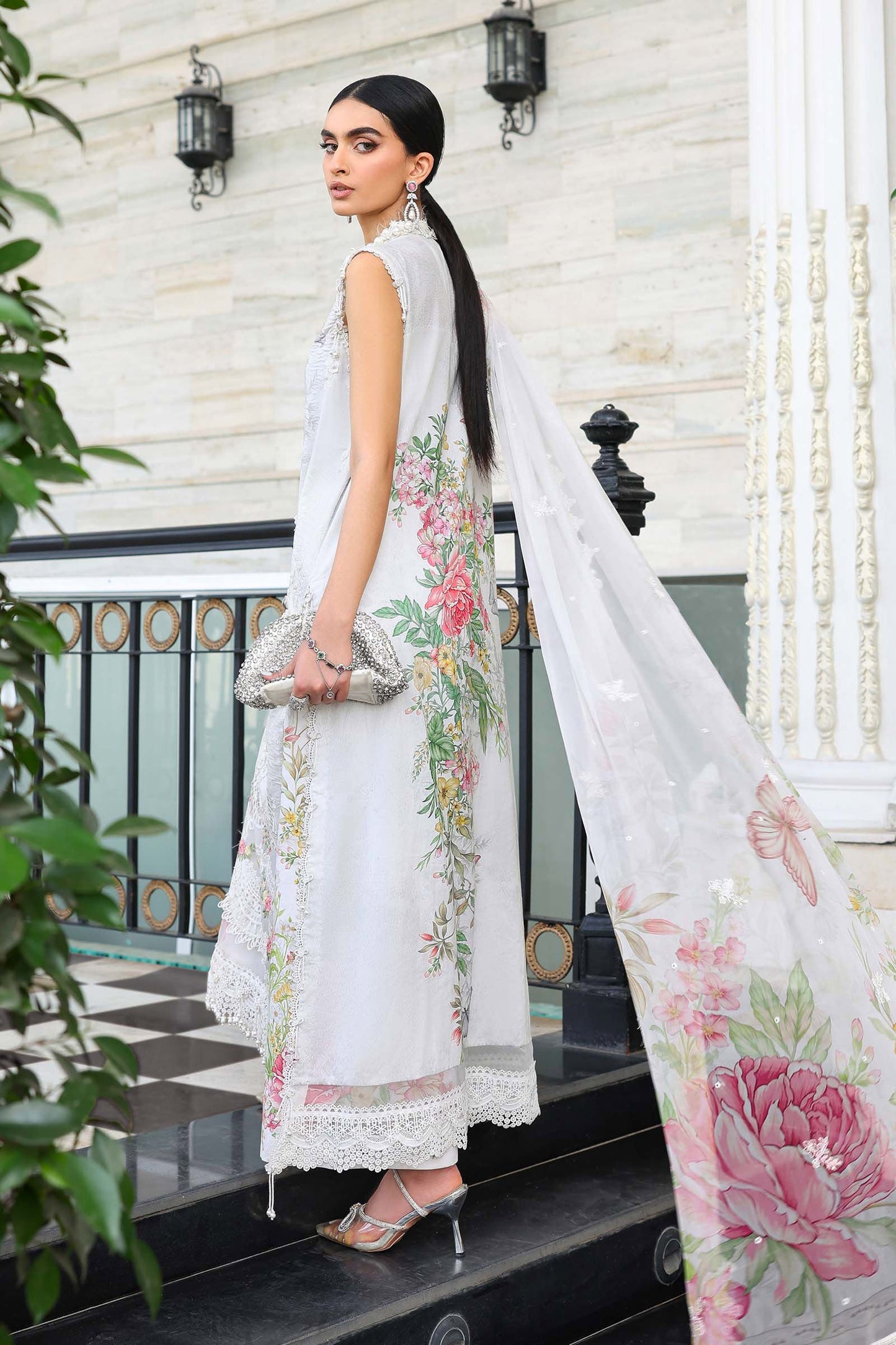 3 Piece Embroidered Lawn Suit