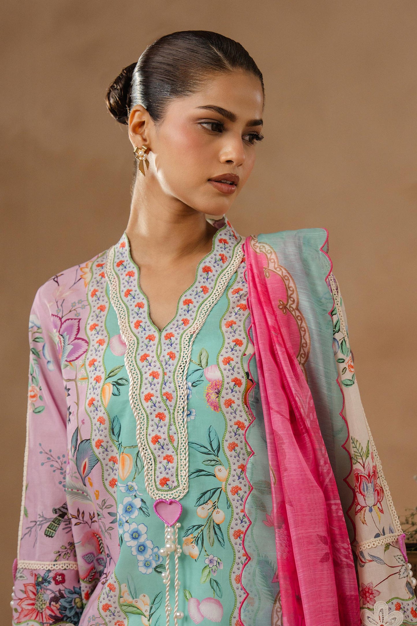 Muzlin Lawn 3 Piece Suit
