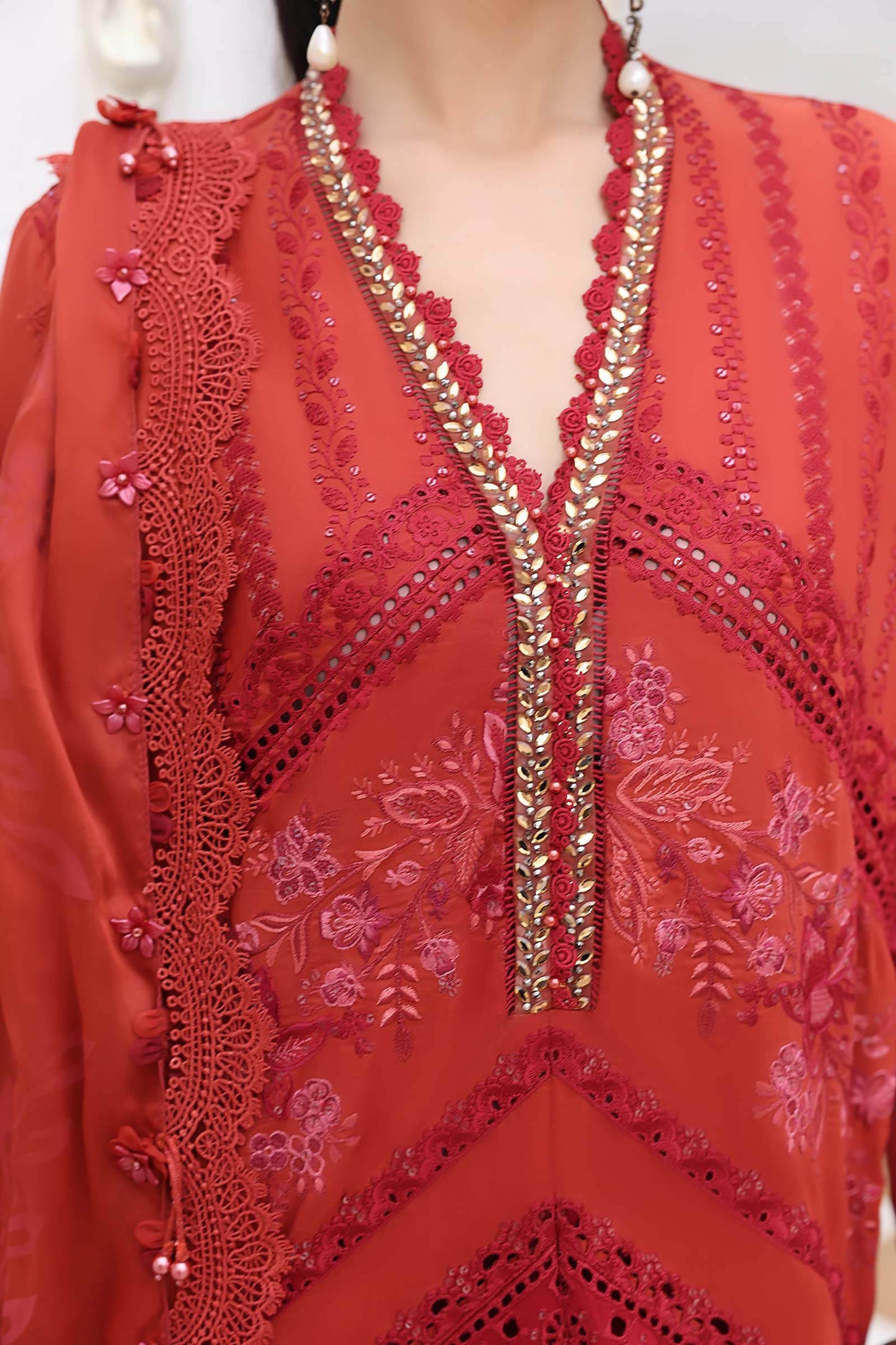 3 Piece Embroidered Lawn Suit