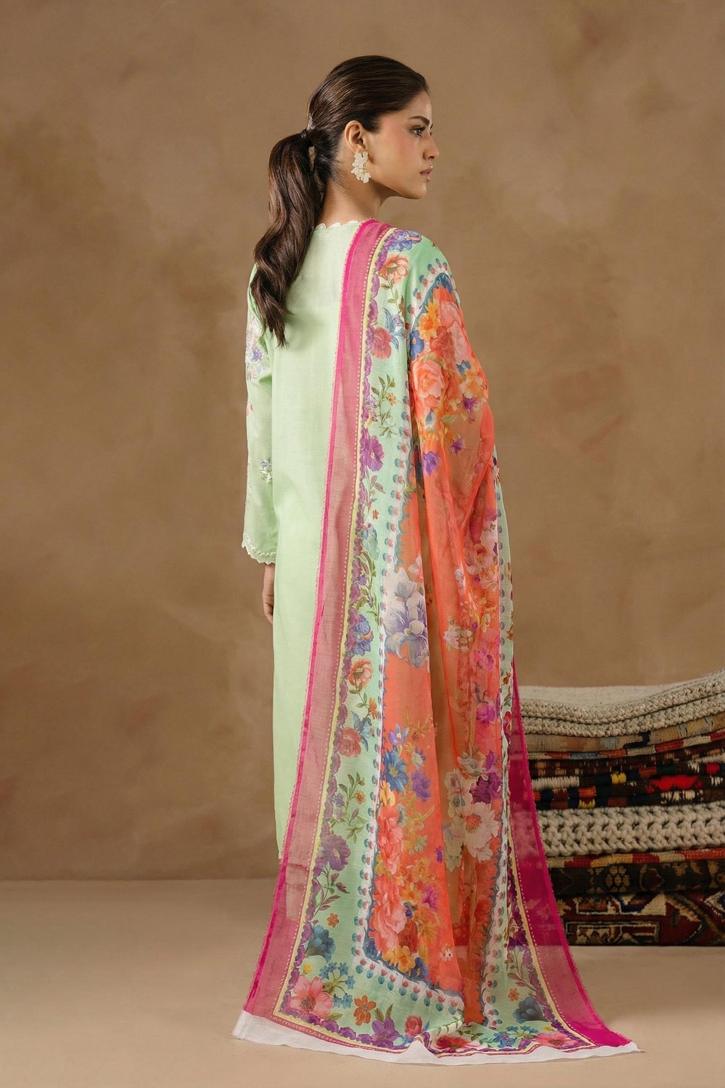 Muzlin Lawn 3 Piece Suit