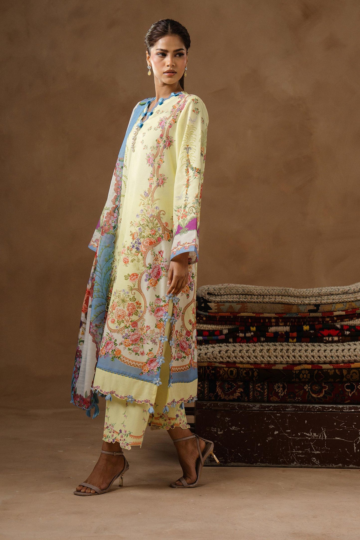 Muzlin Lawn 3 Piece Suit