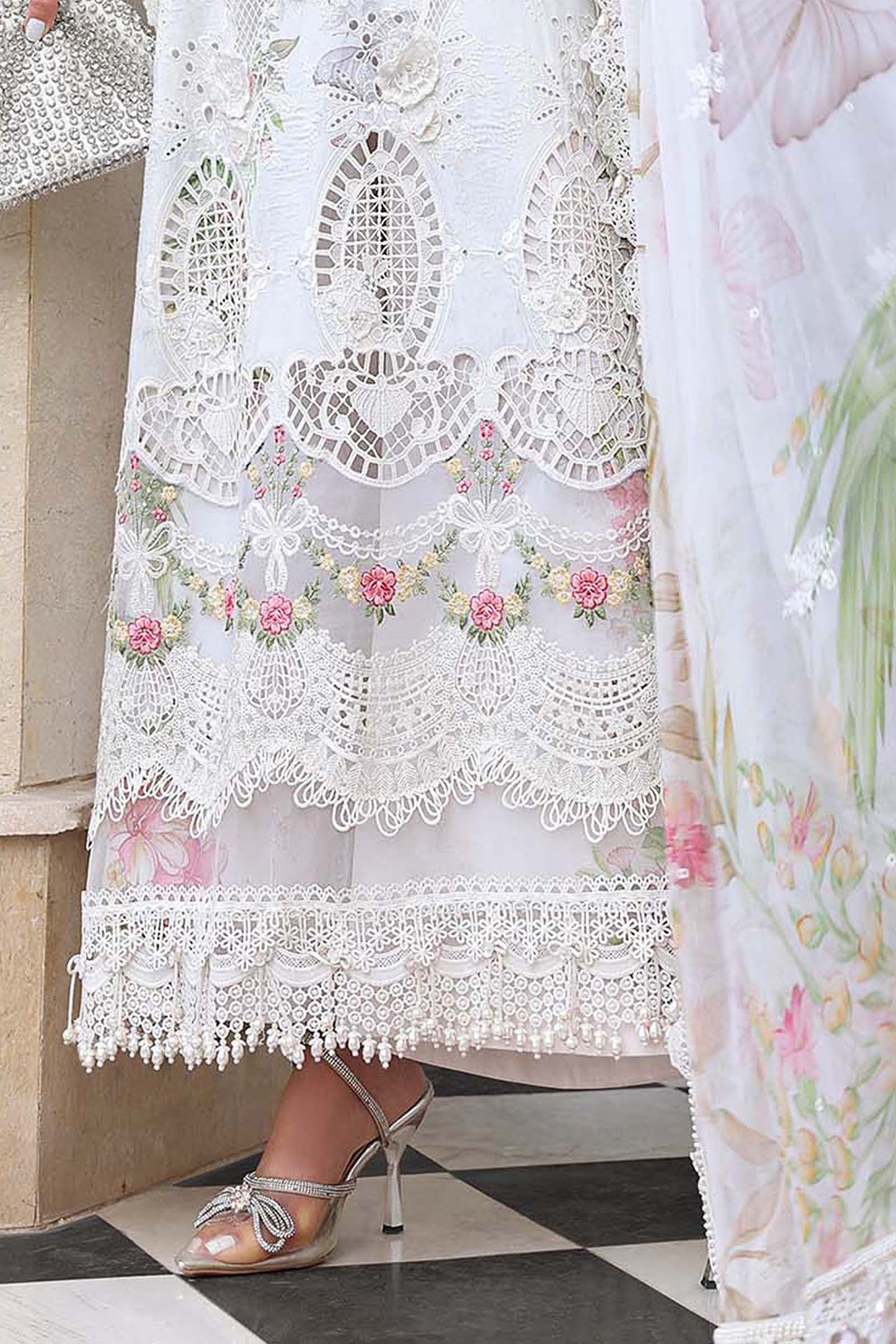 3 Piece Embroidered Lawn Suit