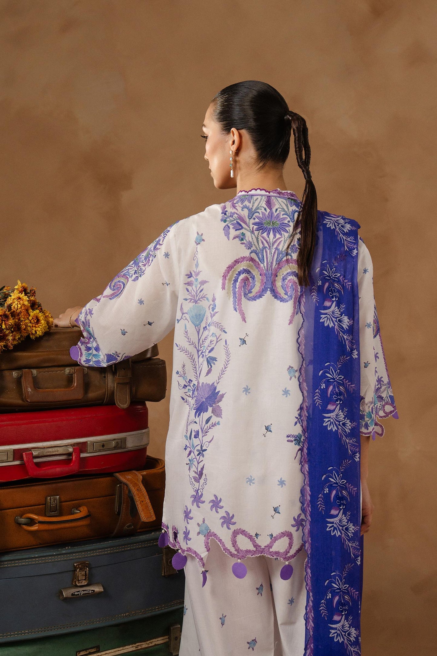 Muzlin Lawn 3 Piece Suit