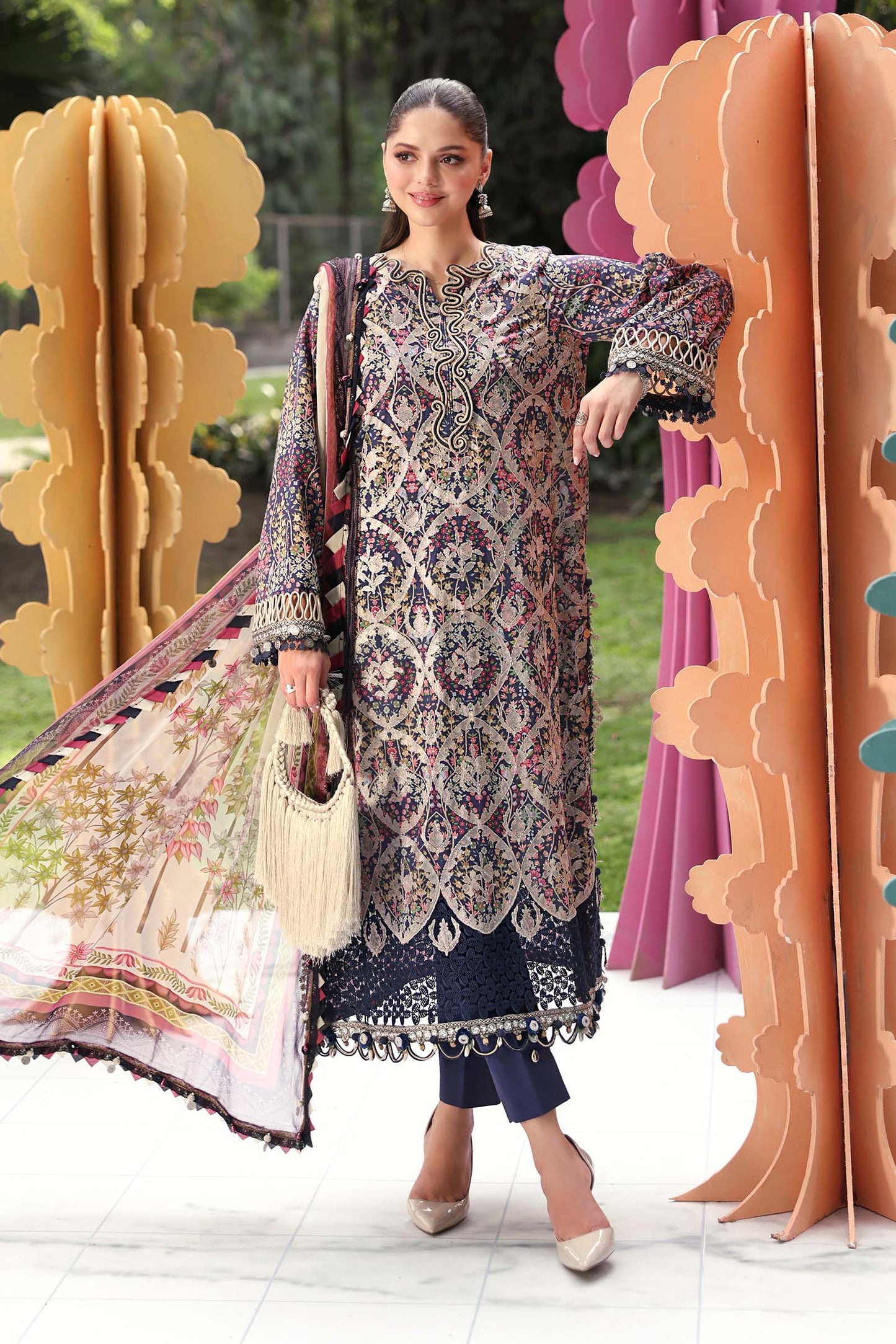 3 Piece Embroidered Lawn Suit
