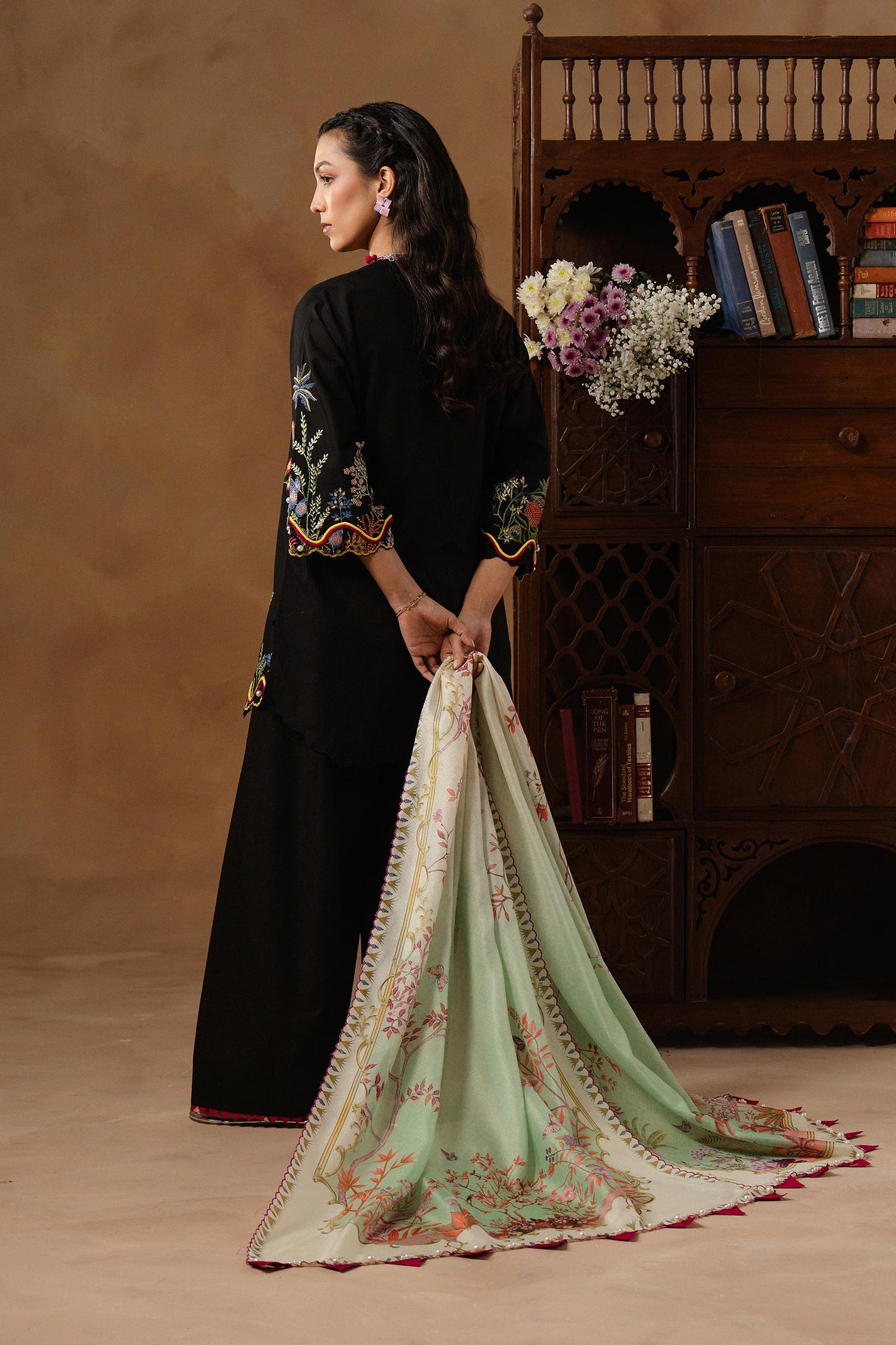 Muzlin Lawn 3 Piece Suit