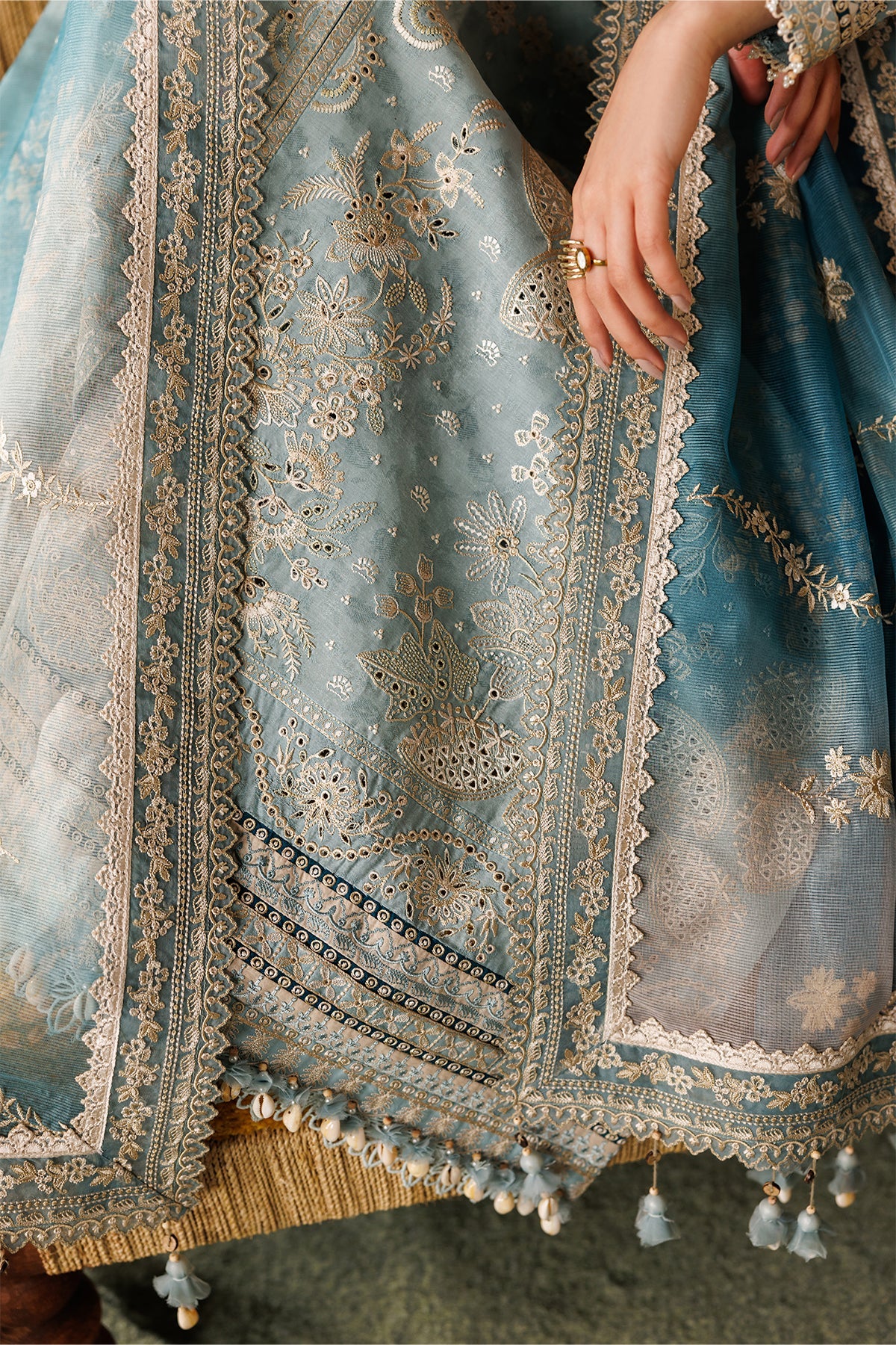 EMBROIDERED LAWN EL26-D01