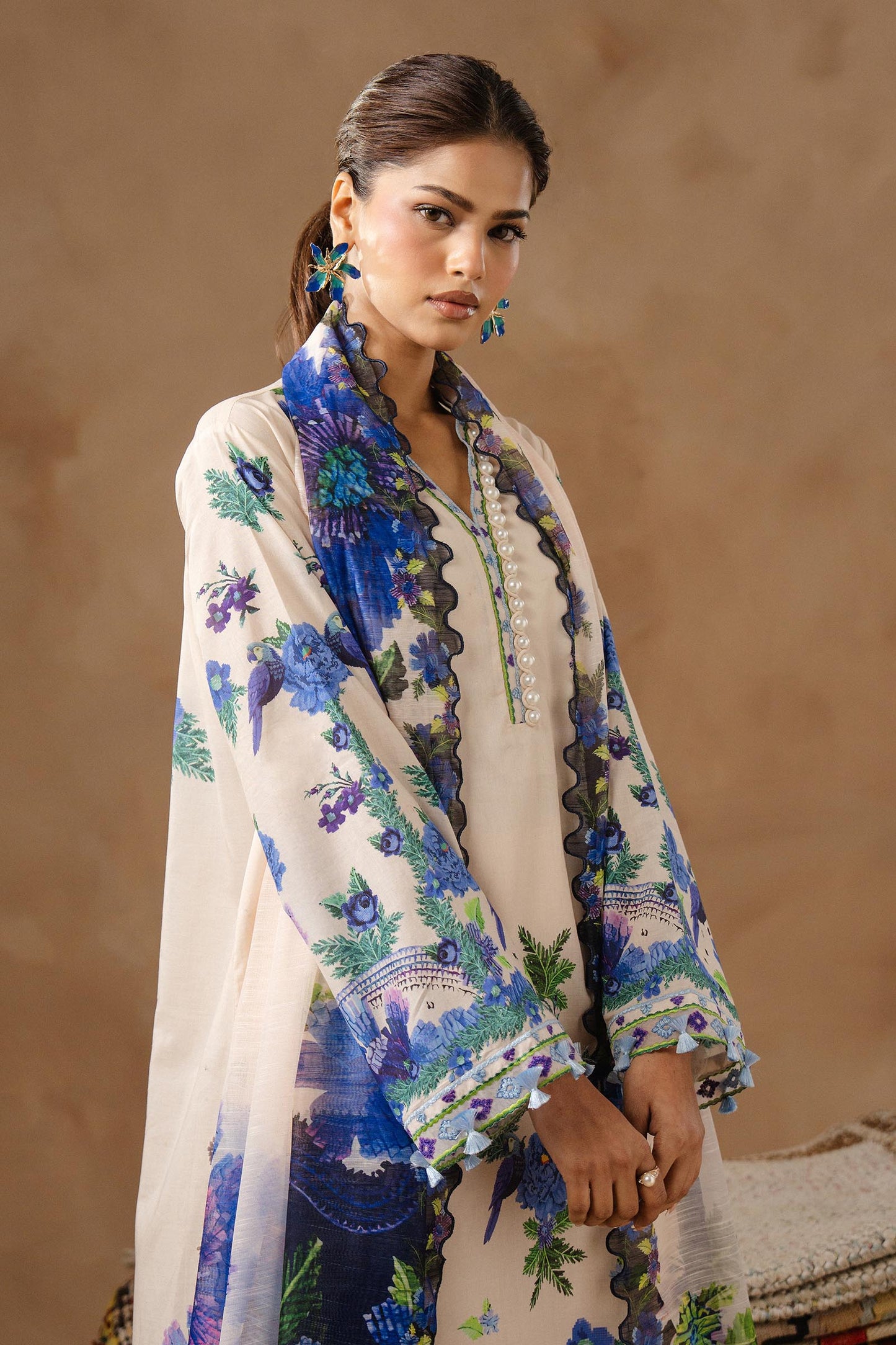 Muzlin Lawn 3 Piece Suit