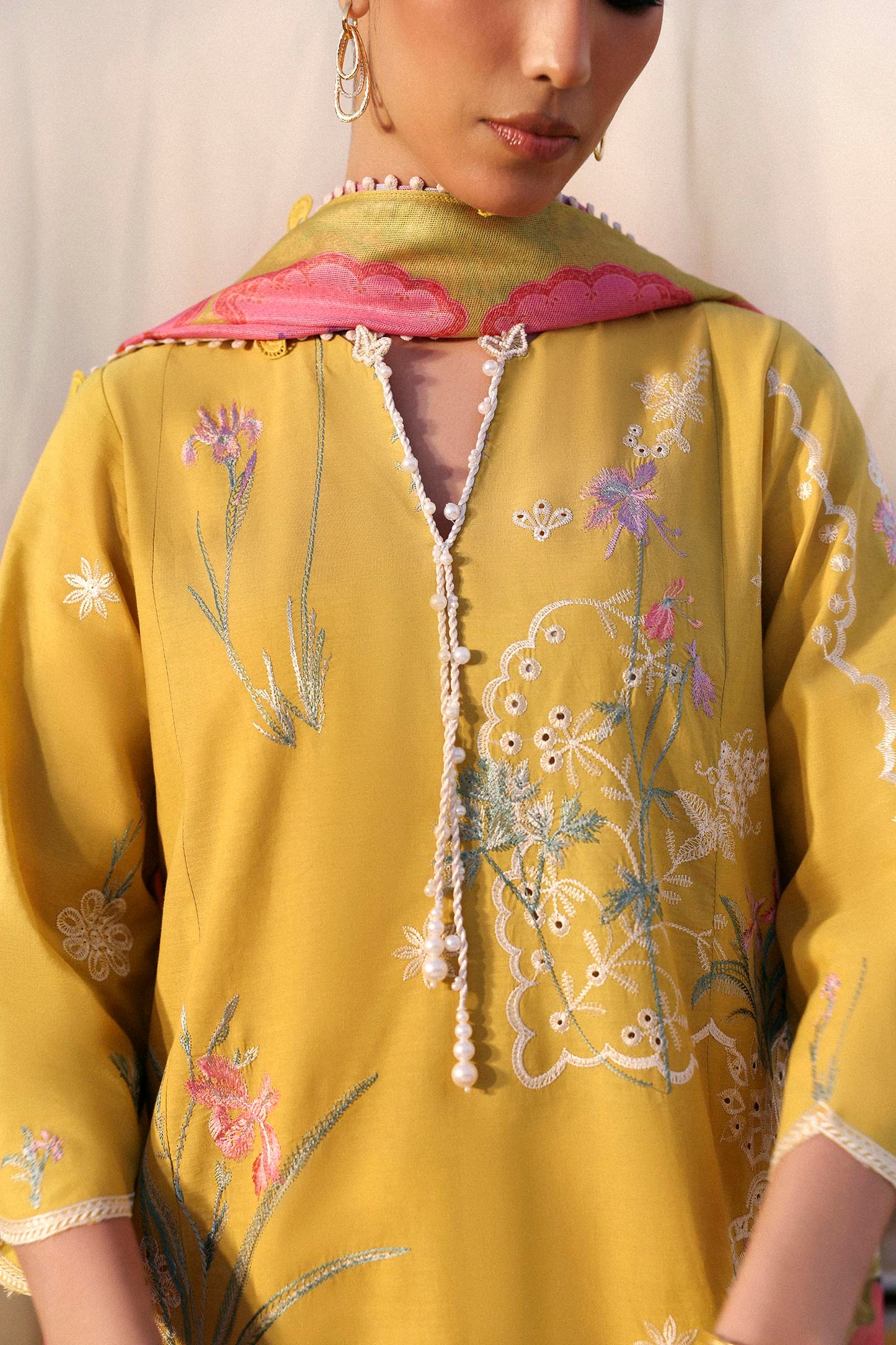 Muzlin Lawn 3 Piece Suit