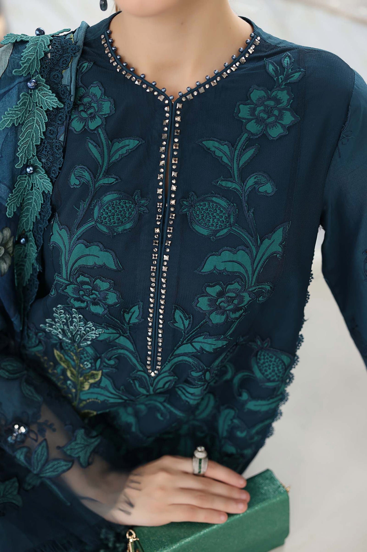 3 Piece Embroidered Lawn Suit