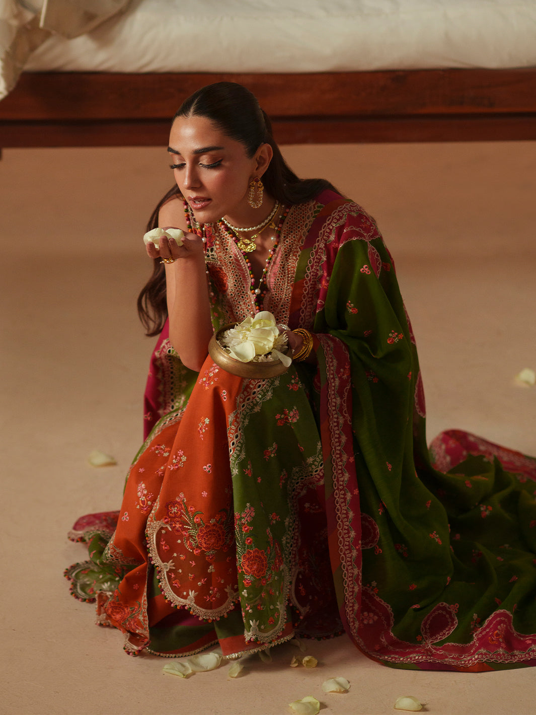 D-114- B | 3 PC LUXURY LAWN