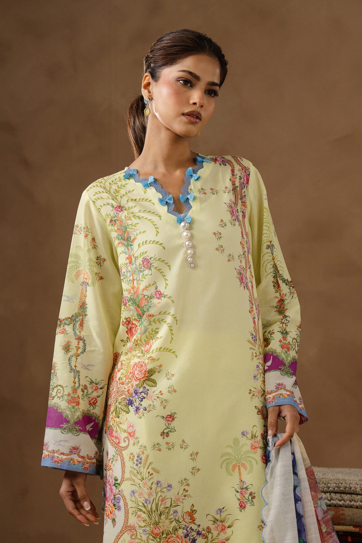 Muzlin Lawn 3 Piece Suit