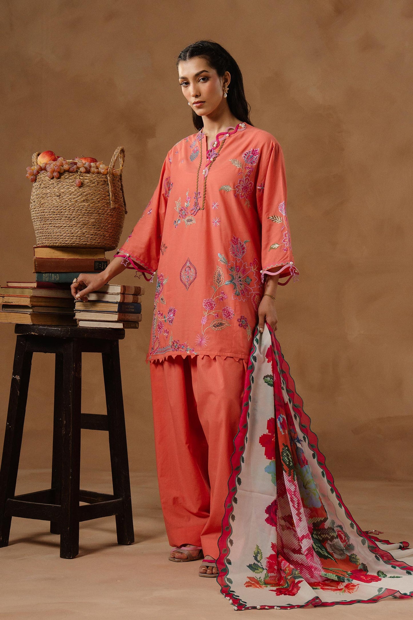 Muzlin Lawn 3 Piece Suit