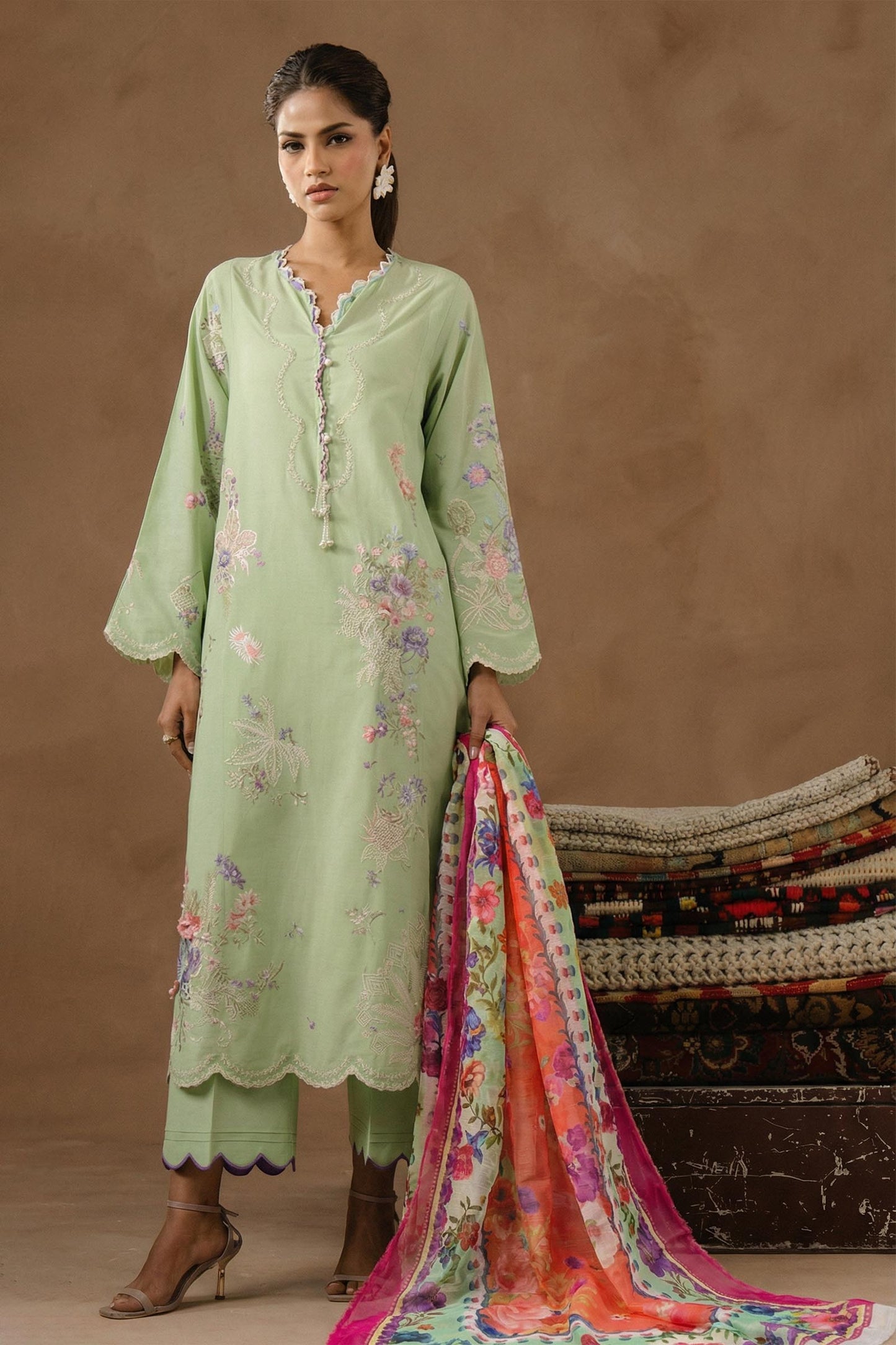 Muzlin Lawn 3 Piece Suit