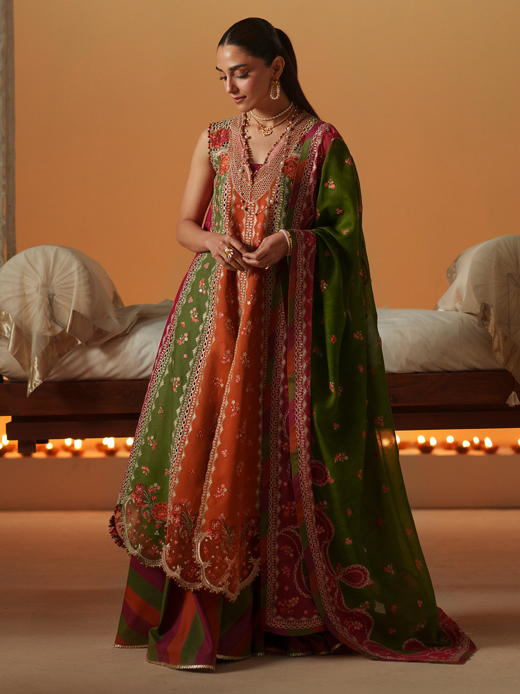 D-114- B | 3 PC LUXURY LAWN