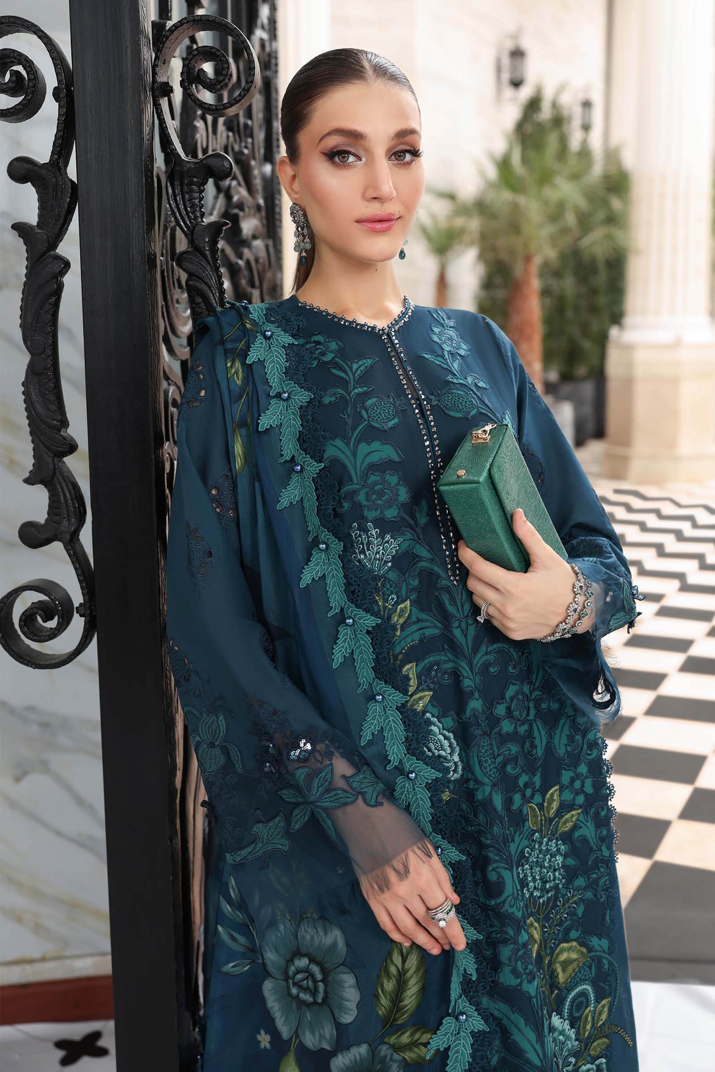 3 Piece Embroidered Lawn Suit
