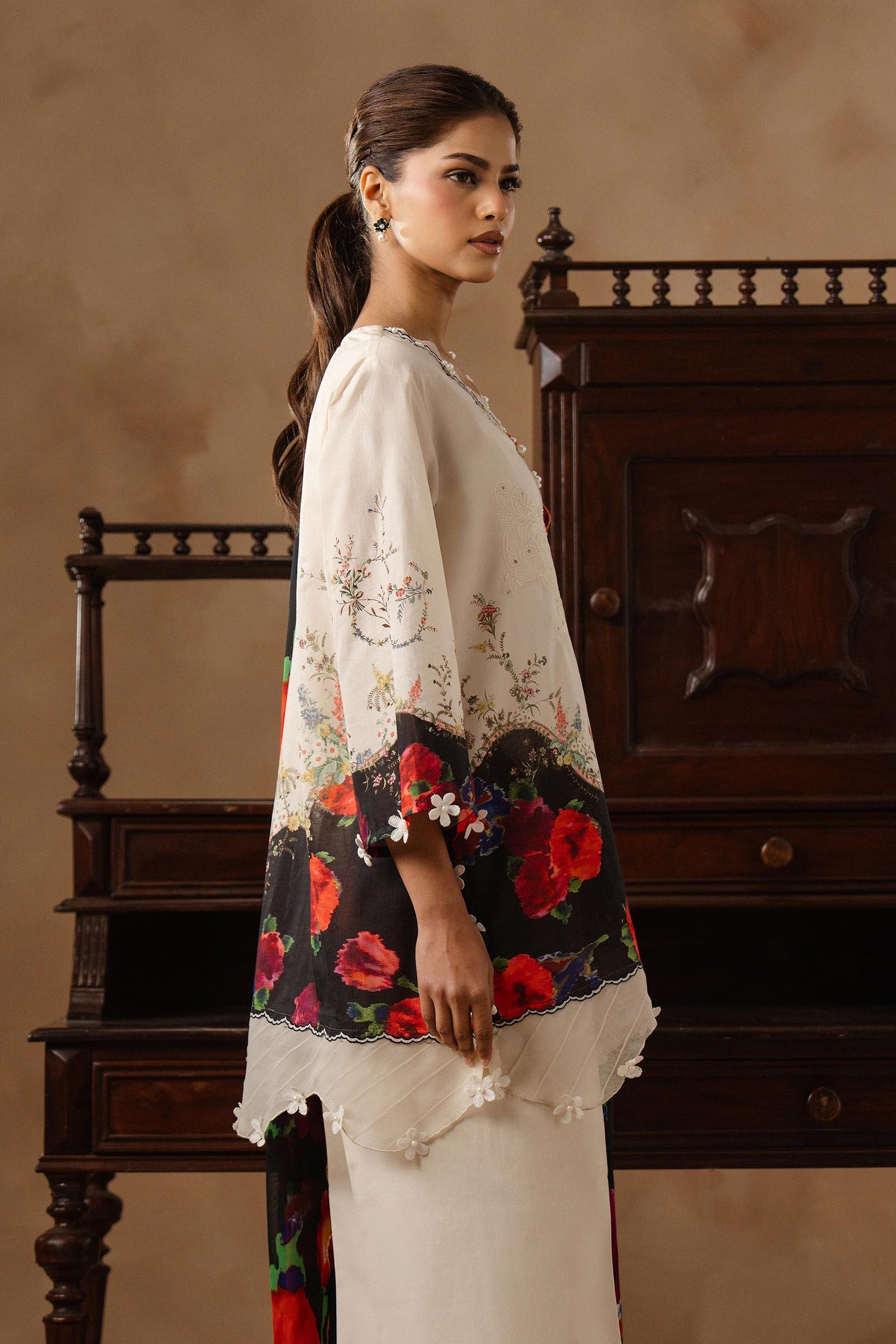 Muzlin Lawn 3 Piece Suit