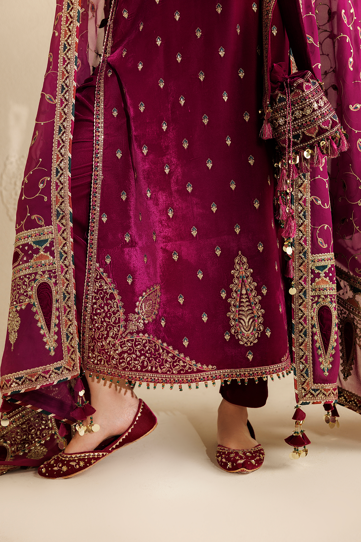 EMBROIDERED VELVET FORMAL CVF26-D12
