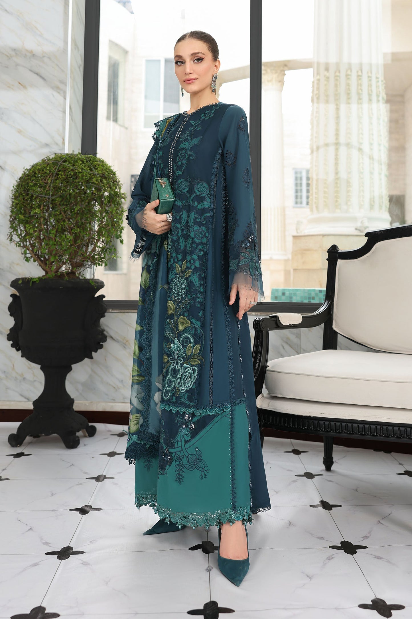 3 Piece Embroidered Lawn Suit