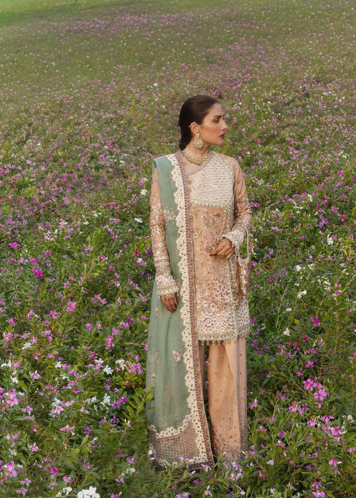 GOHAR ARA
