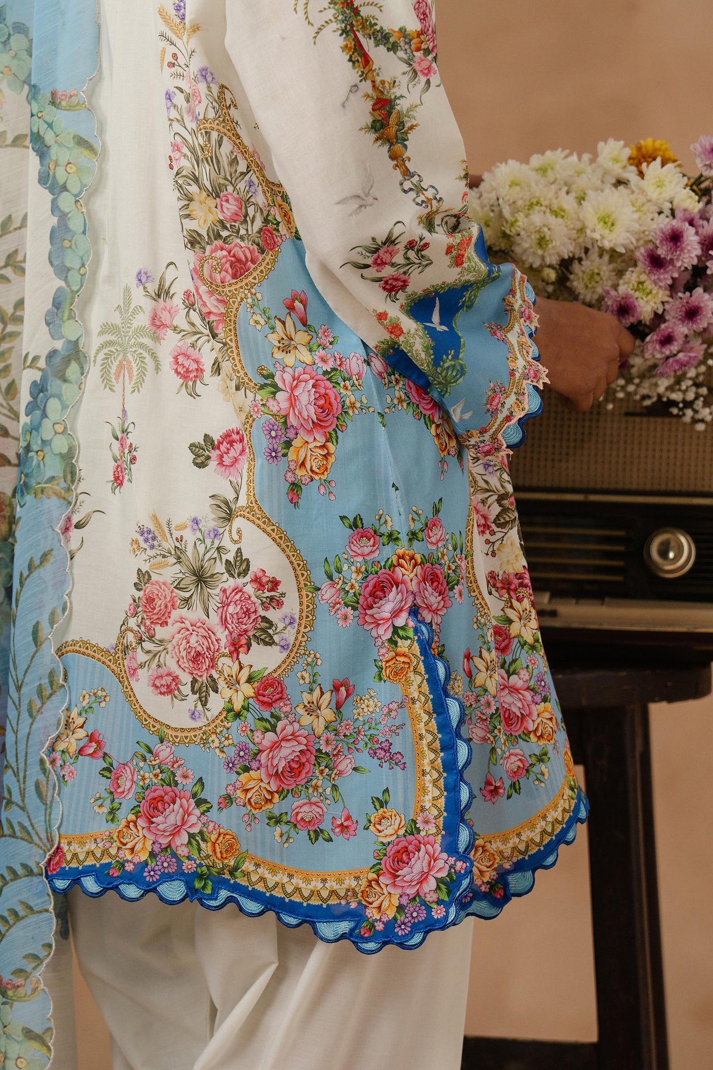 Muzlin Lawn 3 Piece Suit