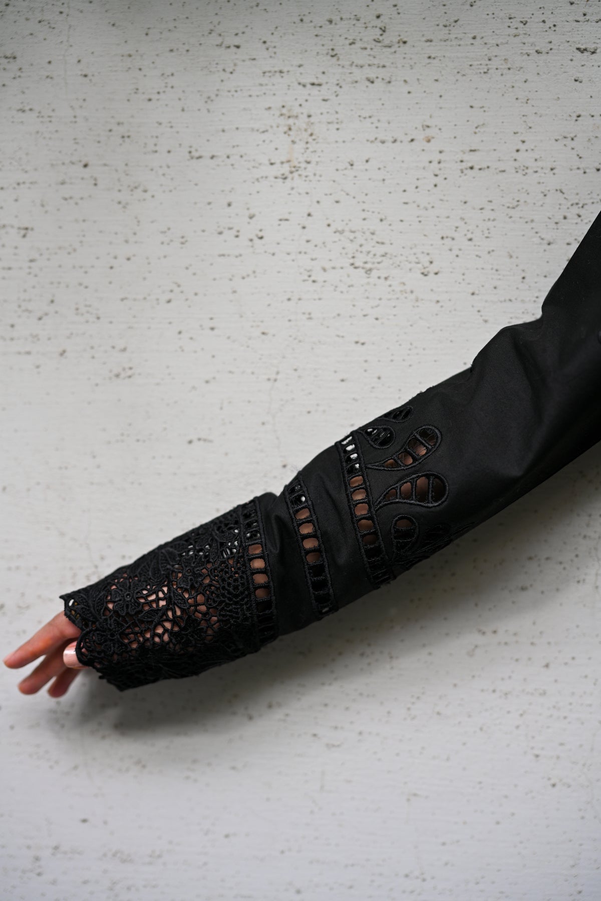 WATERMELON / BLACK LUXURY PRINTED EMBROIDERED LAWN SET (NEL-25611)