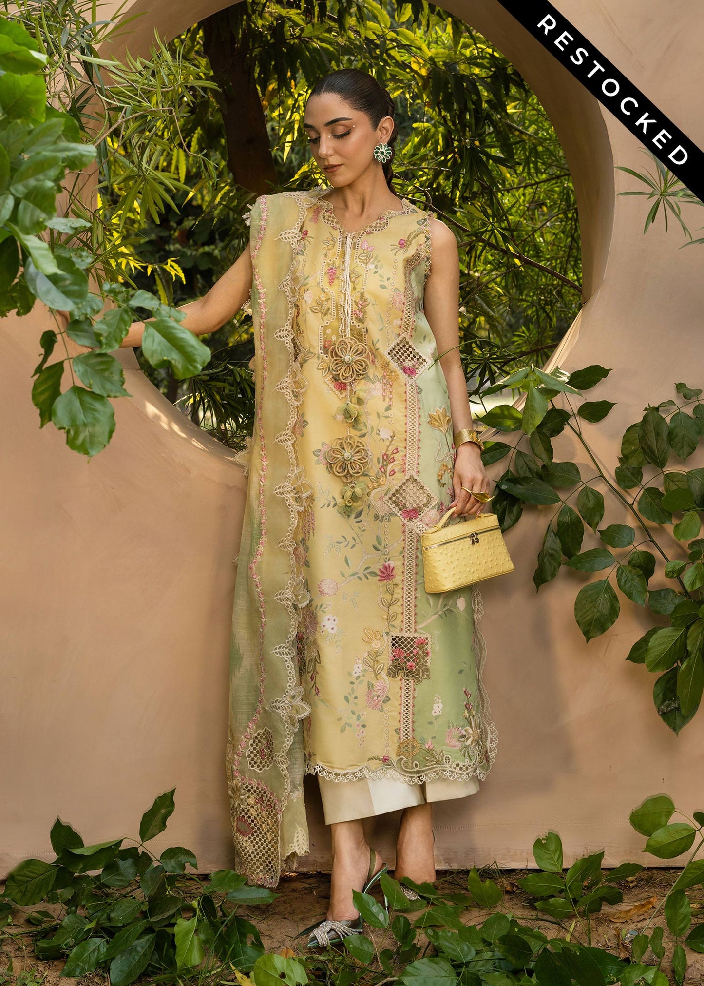 BONJOUR AND BLOOM - D4A